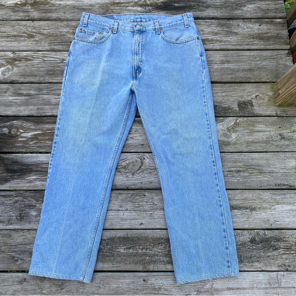 Vtg. 90s Levi’s 505 Regular Fit Straight Leg Lightwash Men’s Jeans Size 36 x 29